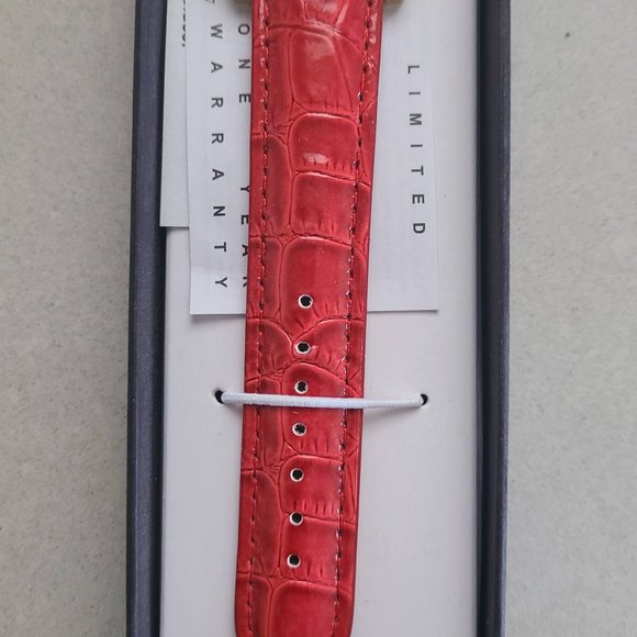 NWT Red Manhattan Watch - Picture 6 of 11